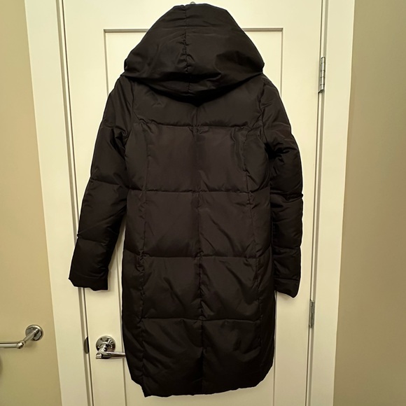 AQUA Bloomingdale’s Long Down-Filled Winter Puffer Coat - Picture 5 of 16